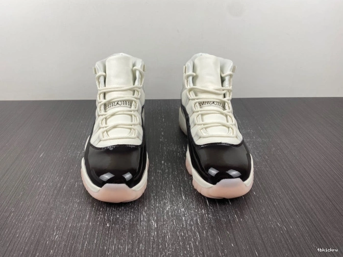 Reps TBkick AR0715-101 WMNS Jordan Air 11 Neapolitan 0704